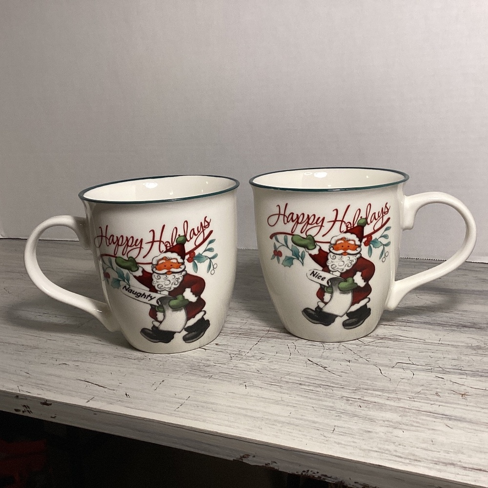 Pfaltzgraff Winterberry Naughty and Nice 20oz. Mugs (2)